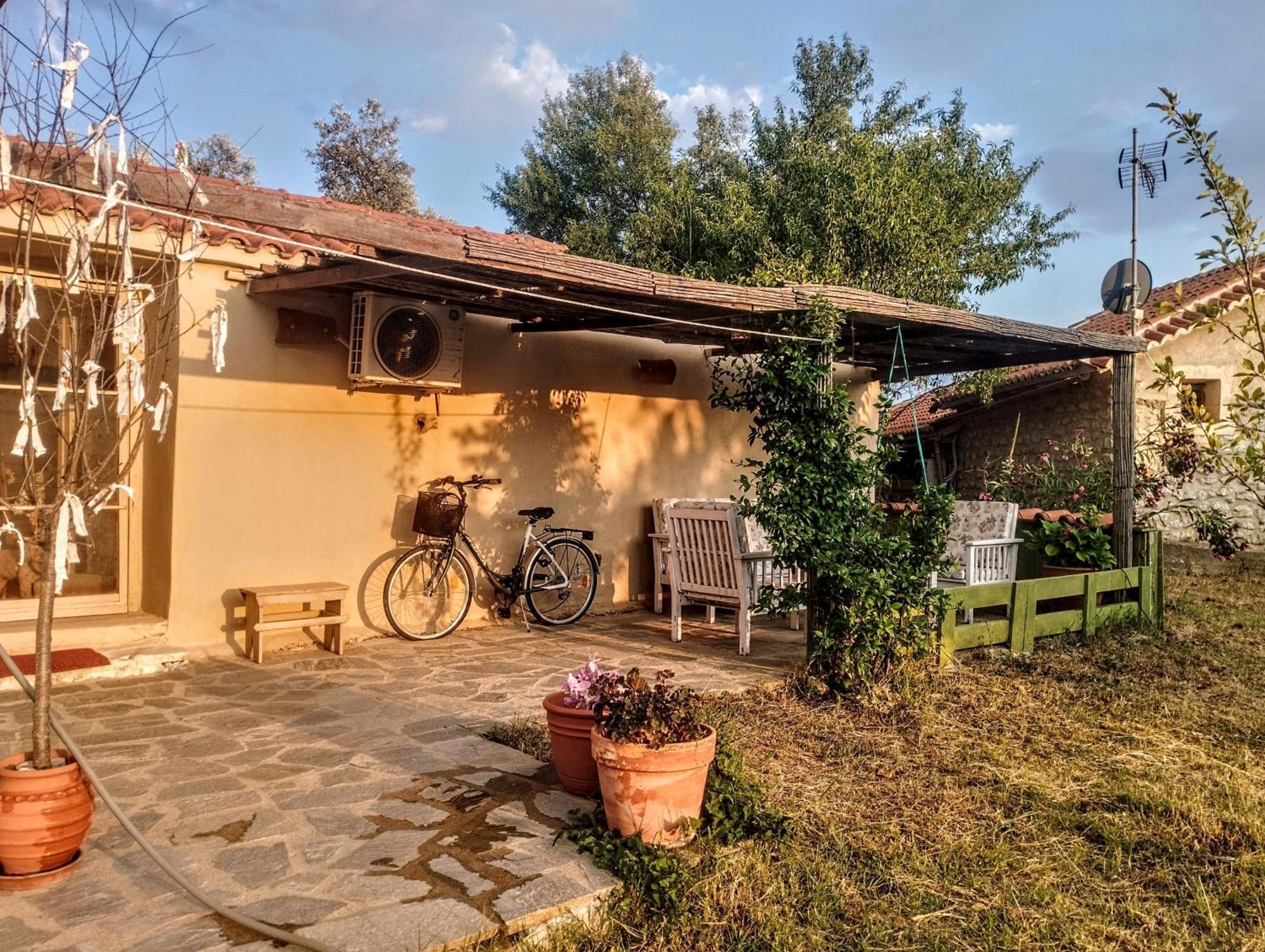 Sofias Cottage Элиникон Экстерьер фото