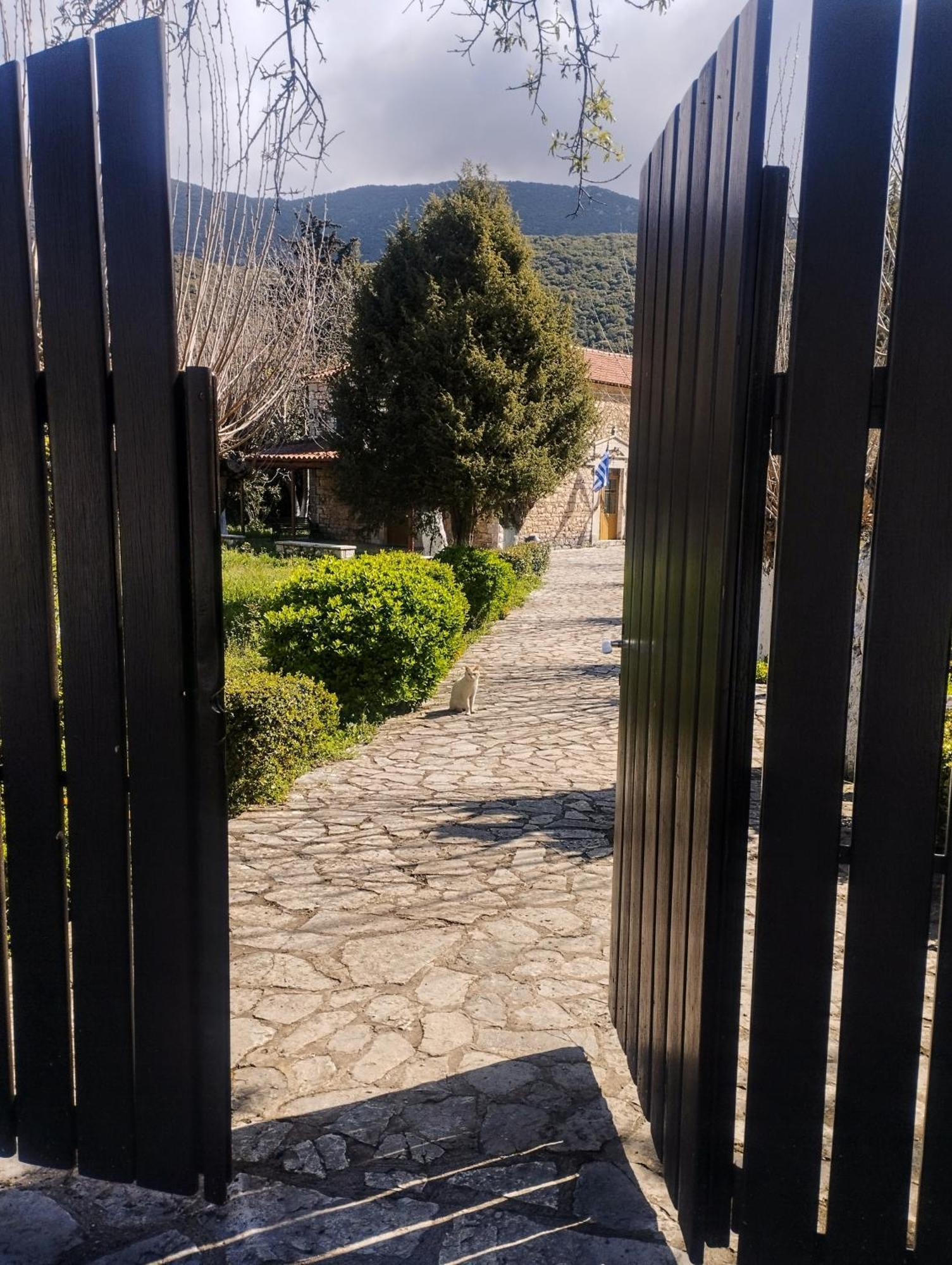 Sofias Cottage Элиникон Экстерьер фото